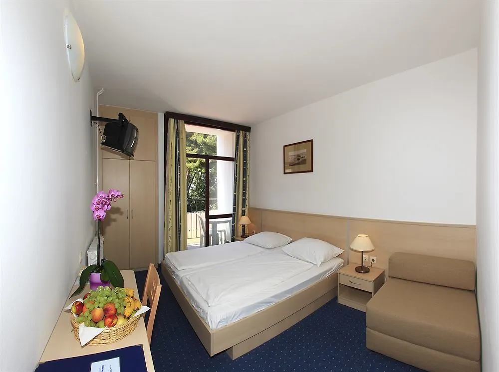 Falkensteiner Hotel Park Punat 4*,